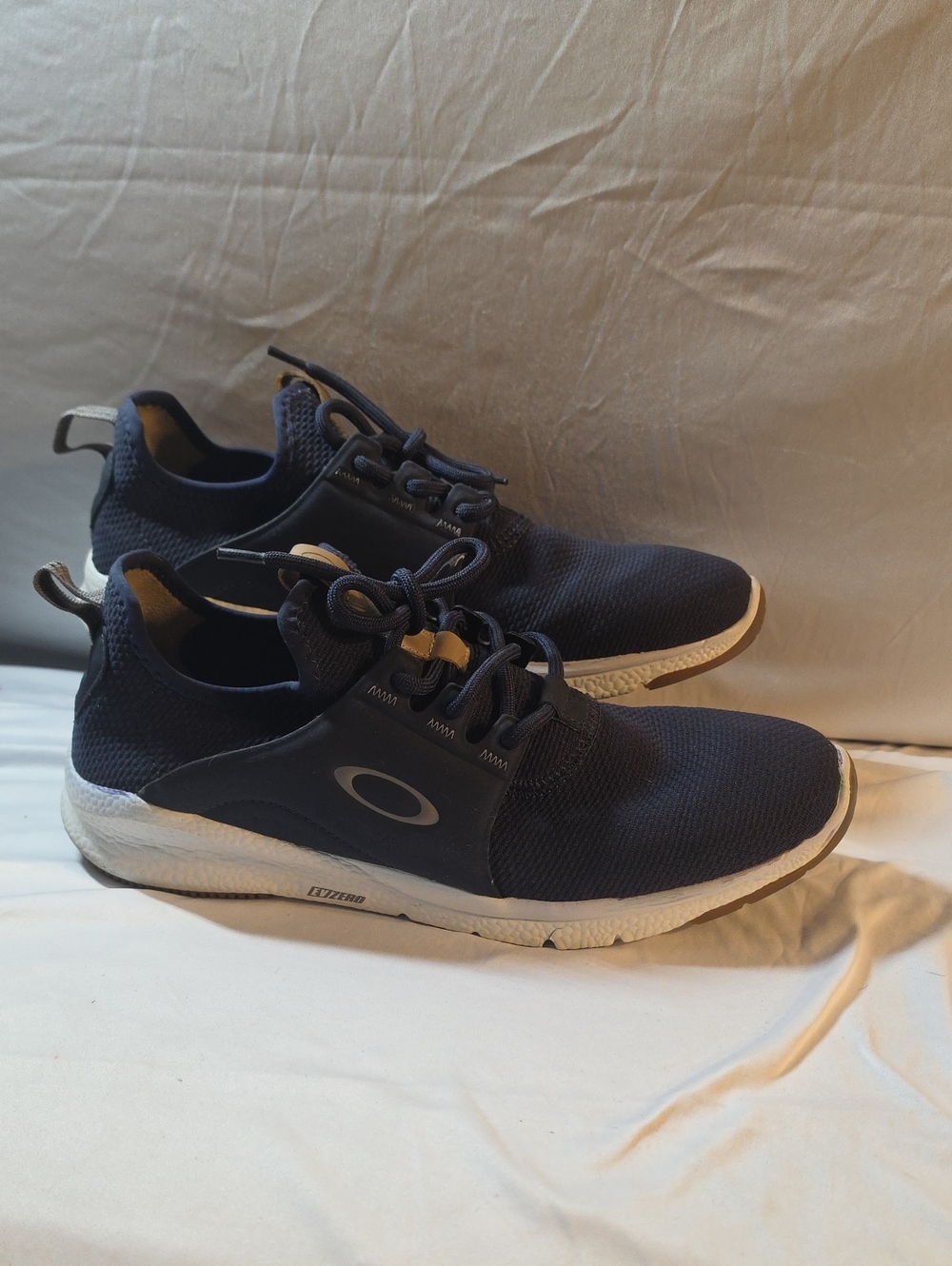 Oakley Men’s Navy and White Athletic Sneakers